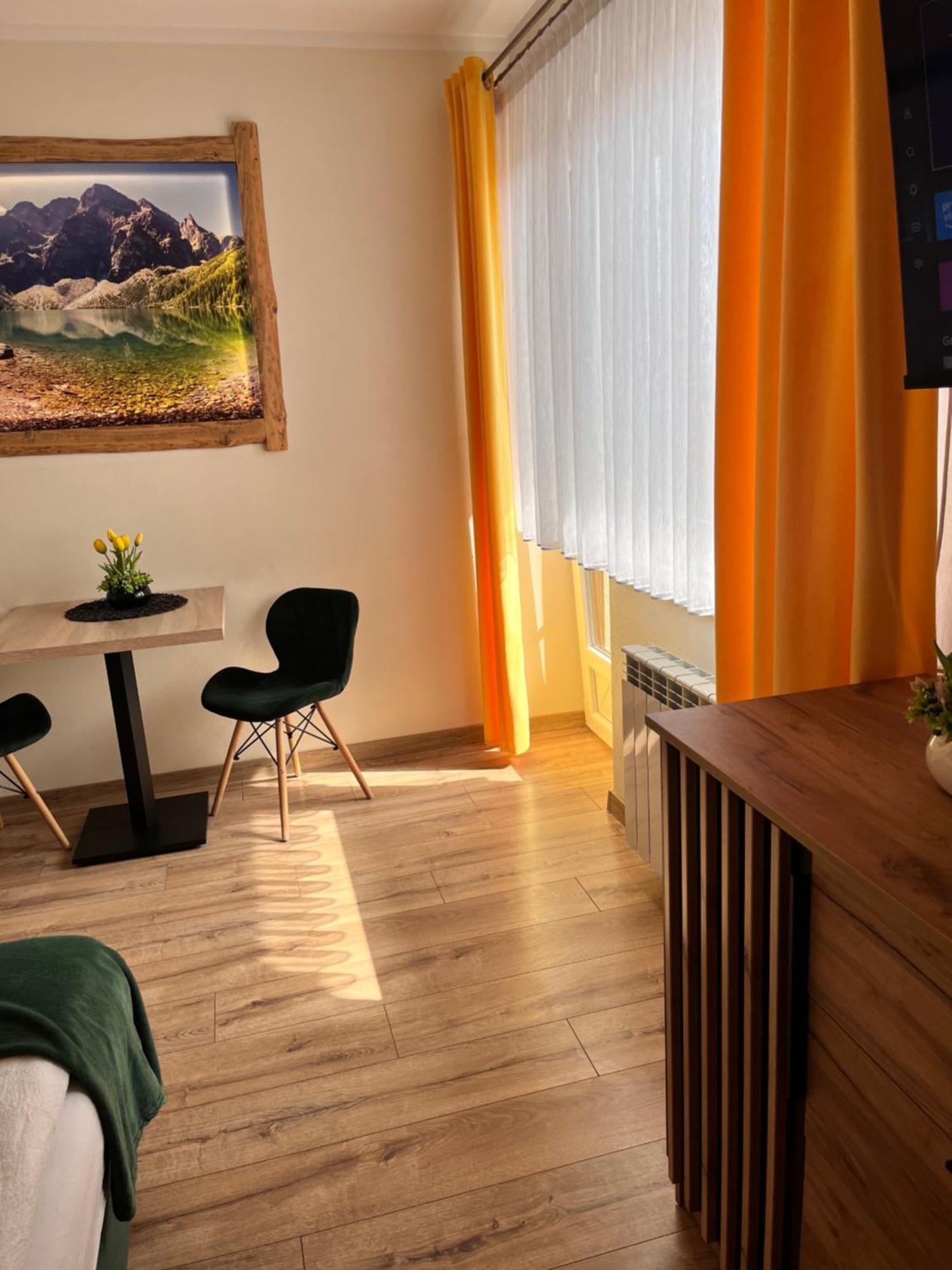 Widokowy Apartament - Pokoje Goscinne Banska Wyzna Exterior foto